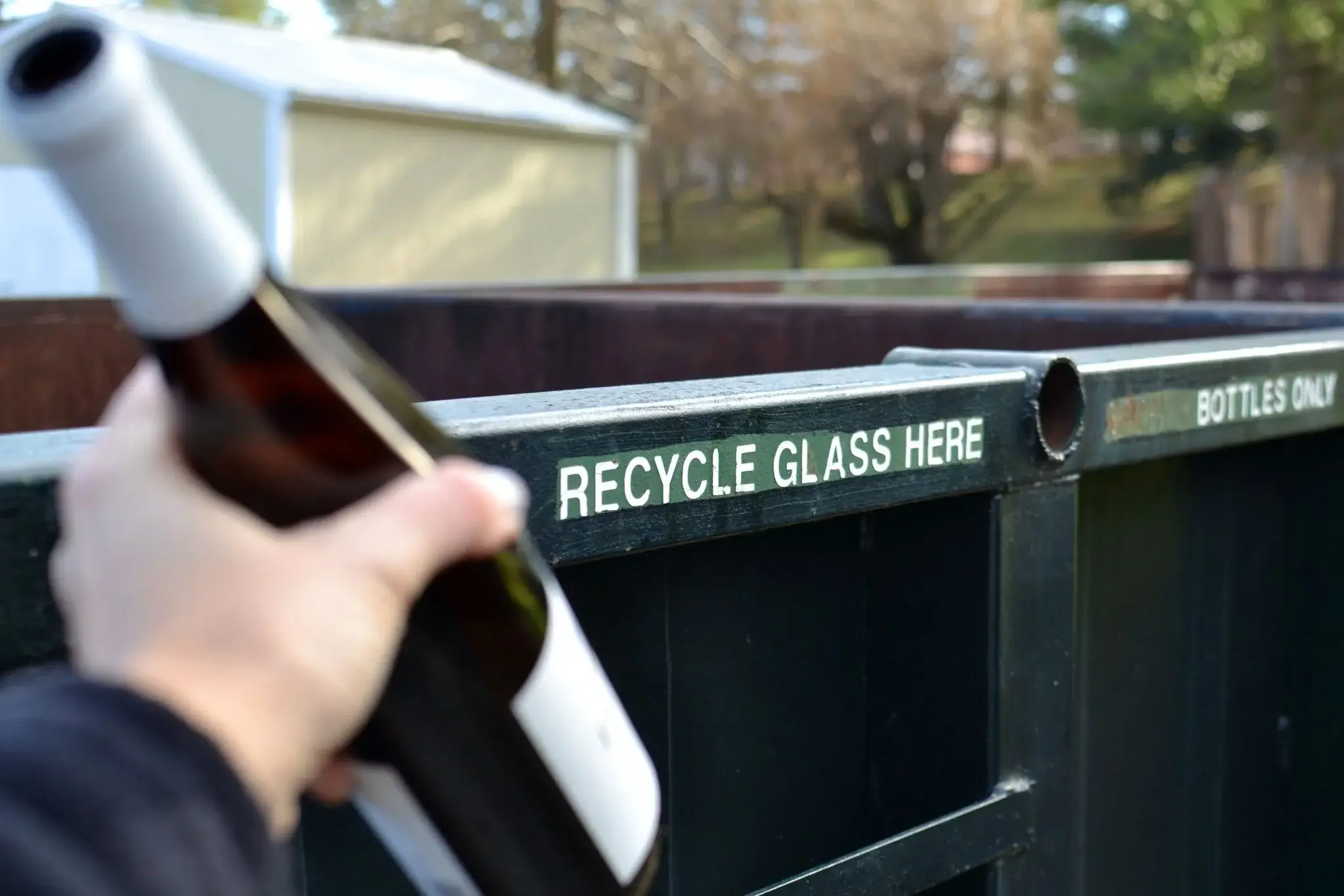 Cam Atıklar Nedir ve Kutuya Neler Atılır