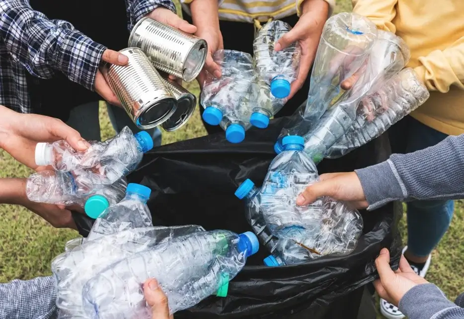 Plastik Geri Dönüşüm Kutusuna Ne Atılır?